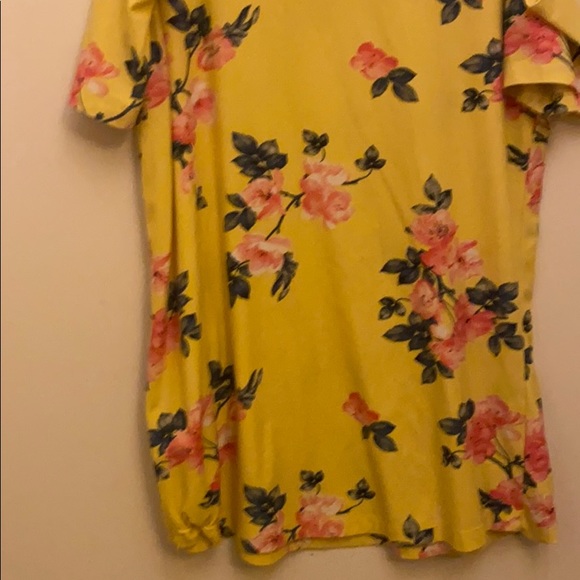 Strappy , off the shoulder Blouse - Picture 4 of 5